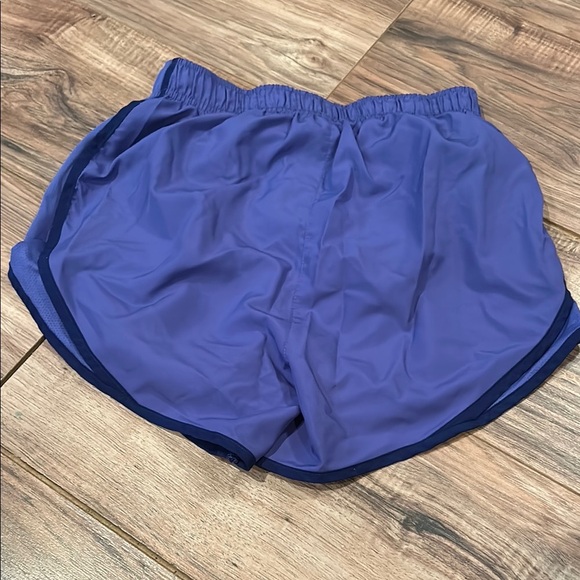 💜Nike Purple Athletic Shorts - Picture 3 of 3